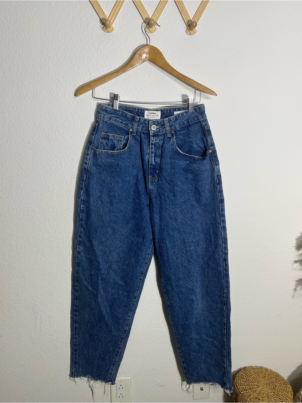 COTTON ON • high waisted slouch mom jean distressed raw hem